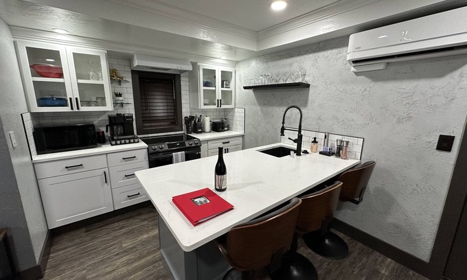 Walla Walla Condo | NEW Luxury Condo 2 blocks from Historic Main Street in Downtown Walla Walla