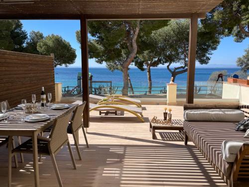 Almadraba-Canyelles Apartment | New Madrague Beach