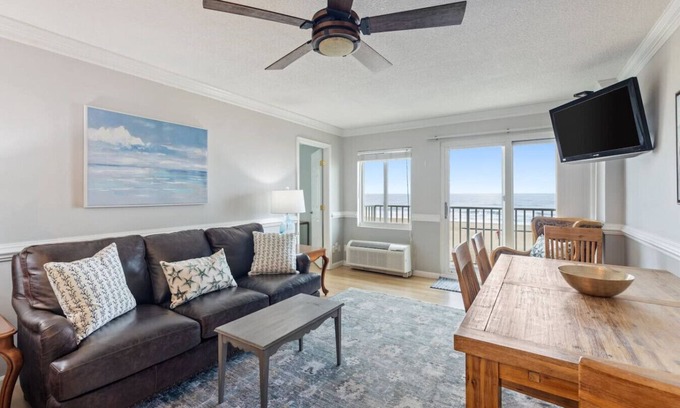 Virginia Beach Condo | New Oceanfront 2bd, 2bth/ Beach/Pool/Boat