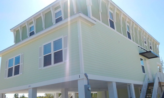 Marathon Villa | New Paradise On Sombrero Beach