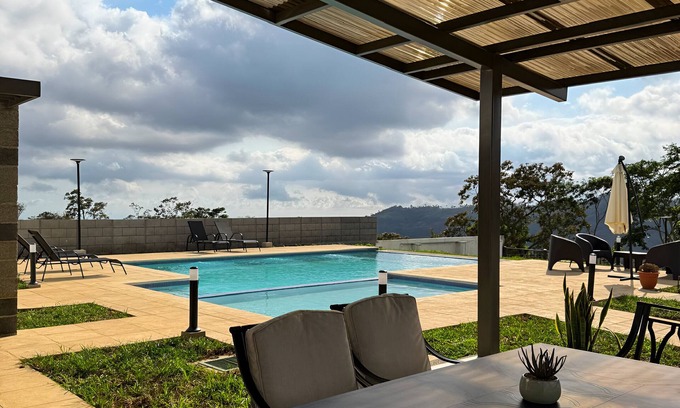 Zaragoza House | New, Peaceful Bonavista Home!