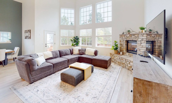 Ponderosa Trails House | New remodeled forested 2-story home with large patio, W/D, fireplace, grill