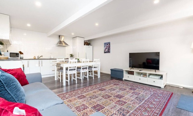 Garran Apartment | New to VRBO: Peaceful Home near Canberra Hospital