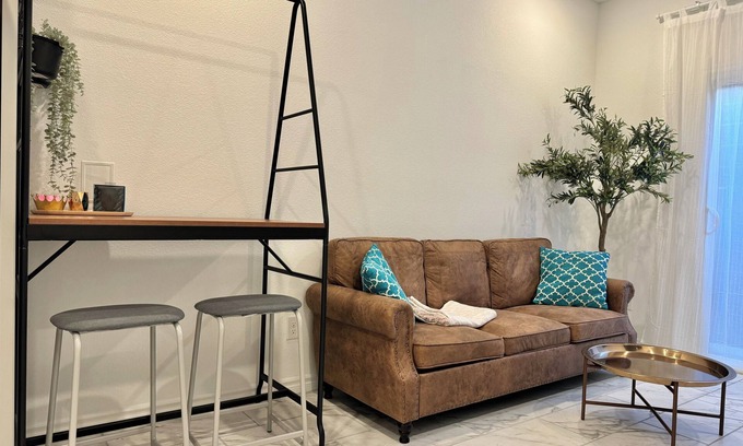 Henderson House | New Trendy Suite in Henderson, NV!