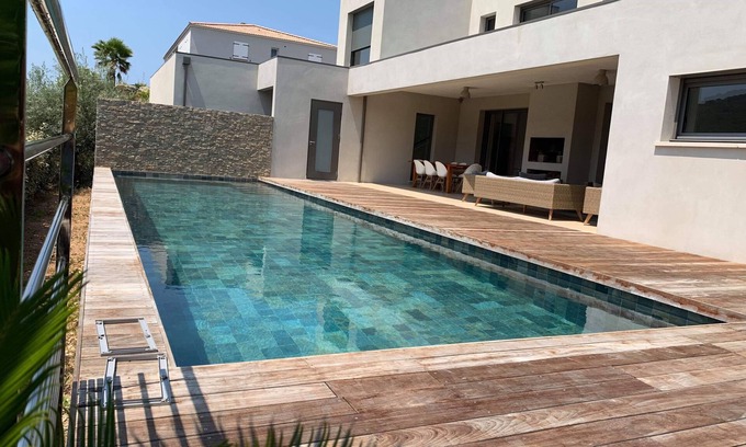 Corse-du-Sud Villa | New villa 5 minutes from the beach of Ruppione