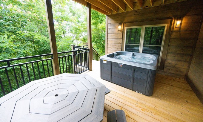 Sevierville House | Newly Built 2 3 Cabin w Stunning Mountain Views