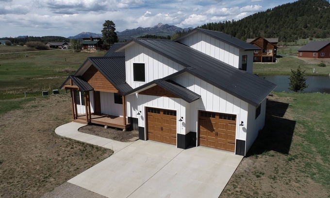 Lake Hatcher Park House | Newly Built: Gorgeous Pagosa Peak View Lakefront House - Breathtaking Views