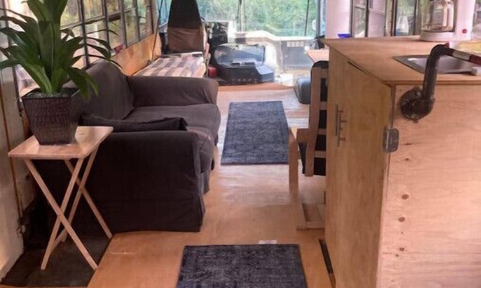 Kerhonkson House | Newly converted 3-season bus. Outdoor shower.n