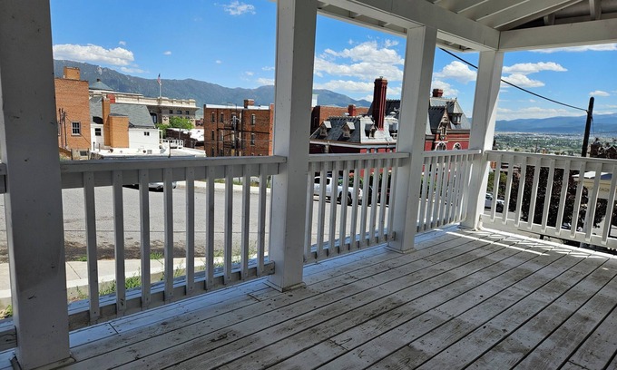 Butte House | newly remodeled 2-bedroom house in uptown Butte