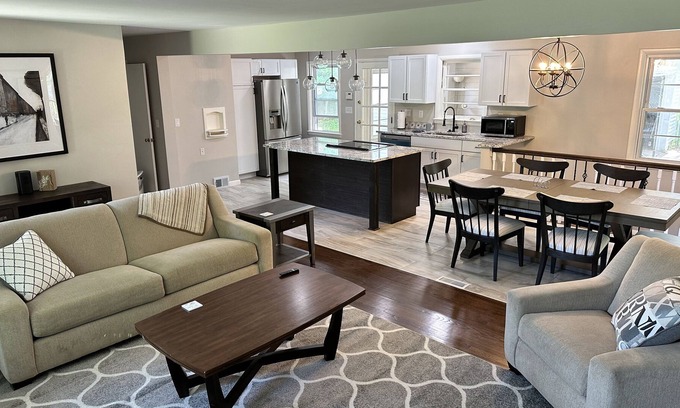 Lyndon House | Newly Remodeled! 4 bedroom private home.