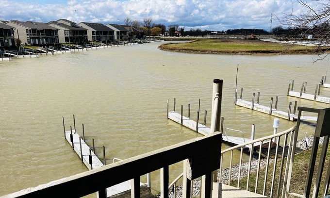 Oak Harbor Condo | Newly remodeled condo (sleeps 4) on the shores at Lake Erie