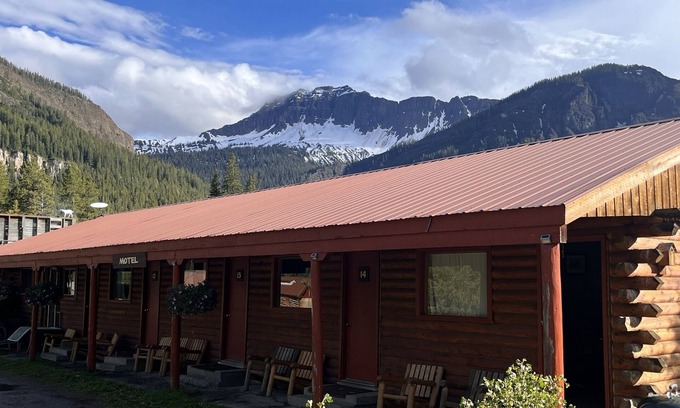 Cooke City-Silver Gate Apartment | Newly Remodeled Motel Room with 1 Queen Bed, Bathroom with shower. Mini Fridge, Coffee Maker. Situated close to the General Store in Silver Gate, MT