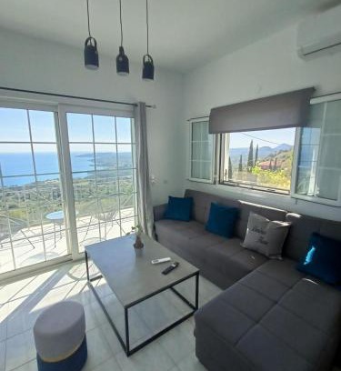 Mousata House | Newly Renovated Endless view Dimitra's House
