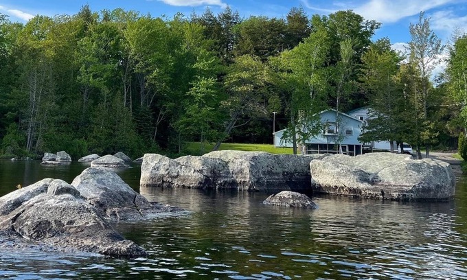 Lincoln Cottage | Newly renovated private lakefront cottage spacious clean end lot steps to water