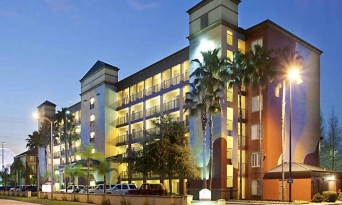 Florida Center Resort | NewYears wk Orlando Sunshine Resort 2bdrm2bth sleeps 8 Villa 12/28/25 - 1/2/26