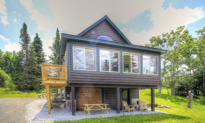 Rangeley House | Niboban Cabin 17 - shared waterfront