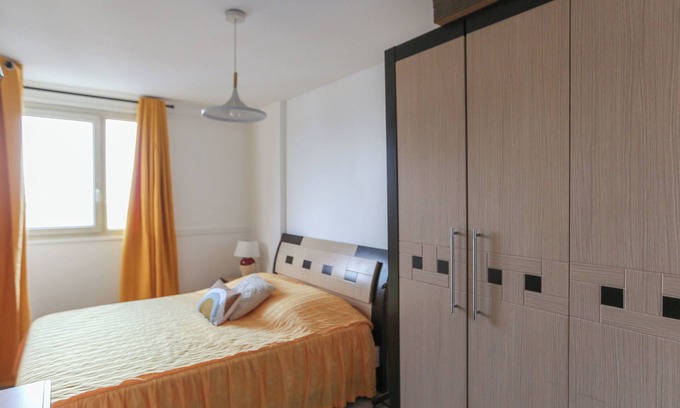 Le Pre-Saint-Gervais Apartment | Nice 3 rooms with balcony in Pré-Saint-Gervais