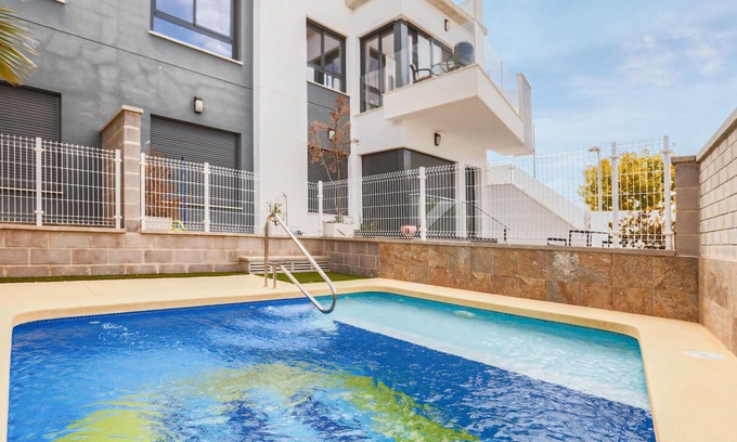 Pilar de la Horadada Apartment | Nice apartment in Pilar de la Horadada