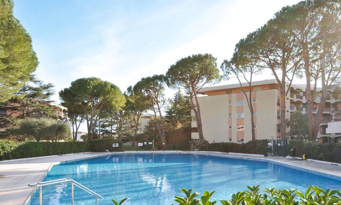 Mandelieu-La-Napoule Apartment | Nice apartment in Mandelieu-la-Napoule