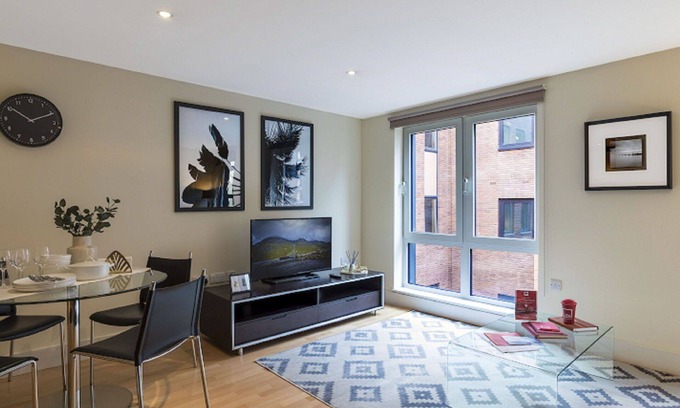 Castle Baynard Apartment | Nice apartment for 2 guests with WIFI and TV