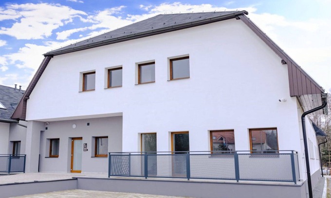 Trebon Apartment | Nice apartment for 5 people with WIFI, TV, terrace and panoramic view