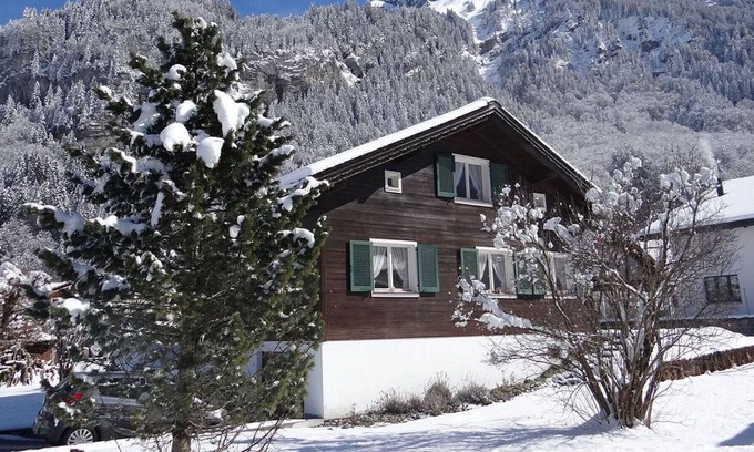 Engelberg Apartment | Nice apartment for 6 people with WIFI, TV, balcony and parking