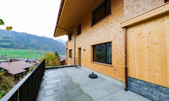 Zweisimmen Apartment | Nice apartment for 4 people with WIFI, TV and balcony