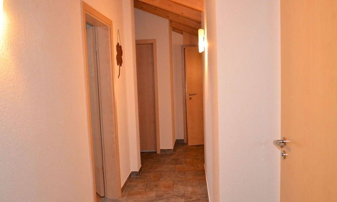 Sankt Anton am Arlberg Villa | Nice apartment in villa for 5 people with WIFI, TV, balcony and pets allowed