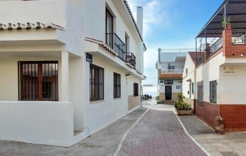 Malaga-Este Apartment | Nice Apartment In Málaga With Kitchen
