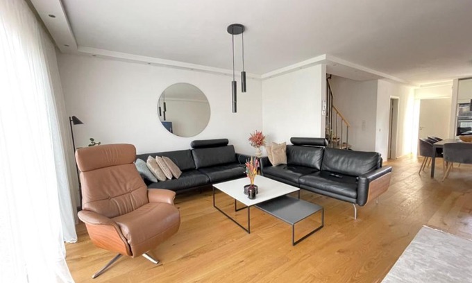 Stocken Apartment | Nice House, 5 rooms, garden, free parking, SmartTV
