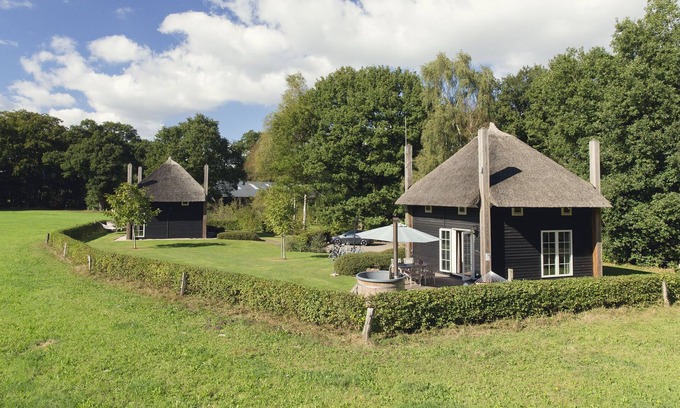 Notter House | Nice house with or without hot tub, near a river