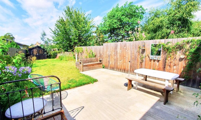 La Gouesniere House | Nice nest with garden in the city center