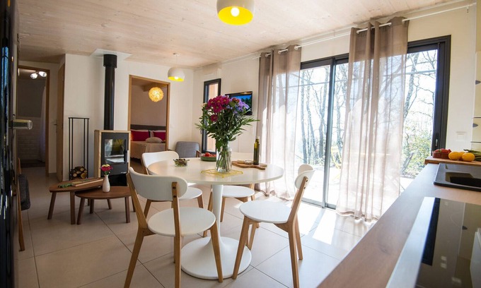 Payzac Cottage | Nice stone and wood house with swimming pool for 2 people - L'Ôlive