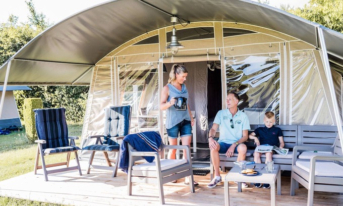 Amen House | Nice tent lodge on the edge of the National Park