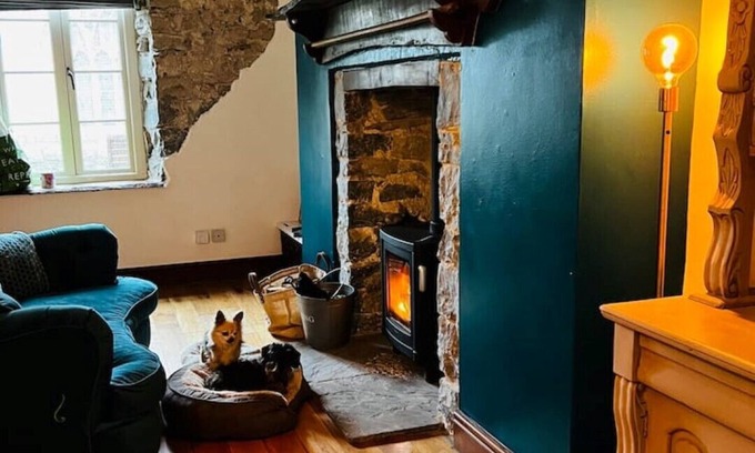 Vale of Glamorgan Cottage | Nightingale Cottage