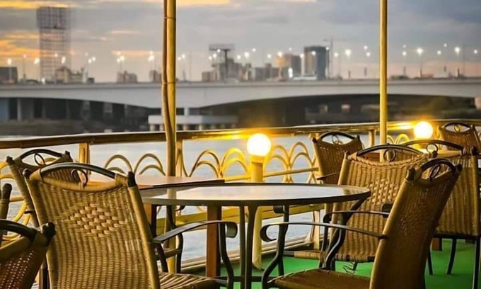 Qasr an-Nil Boat Rental | Nile Cruise Cairo Hotel