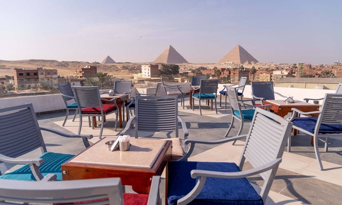 Kafrat al Jabal Hotel | Nine Pyramids View Hotel
