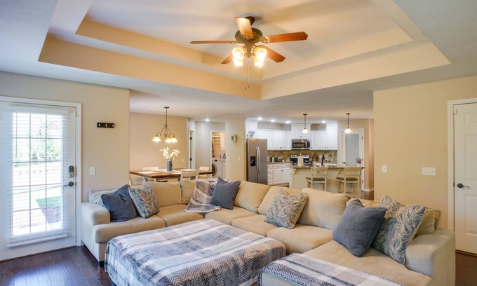 Nixa House | Nixa Family Home - 11 Mi to Downtown Springfield!