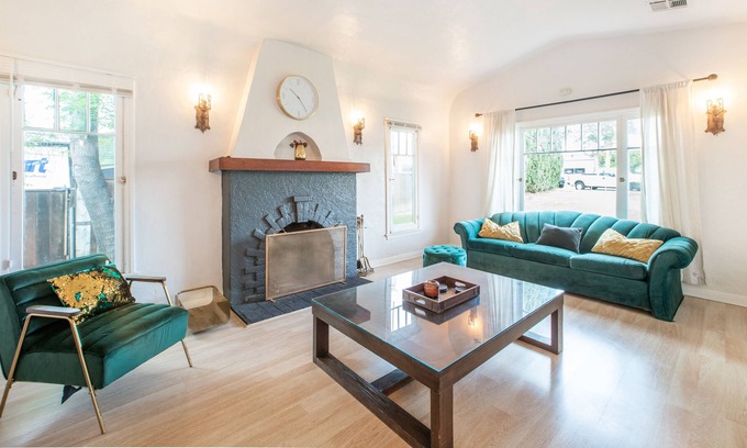 East Whittier House | Nixon family home close to Disney