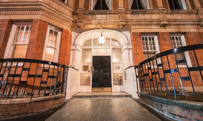 Earl's Court Apartment | No 1 The Mansion Apartments by Mansley