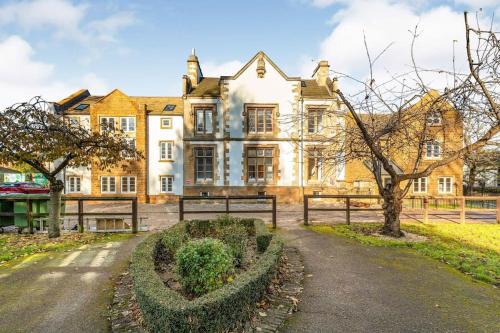Banbury Apartment | No.8 - Garden Square