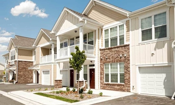 Rochester House | No matter your lifestyle meets you where your at.