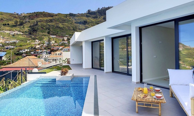 Arco da Calheta House | Noah - Private Sunset Hideaway