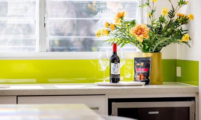 Sunshine Beach House | Noosa gem! Walking distance to cafes - shops - Sunshine Beach and dog Beach