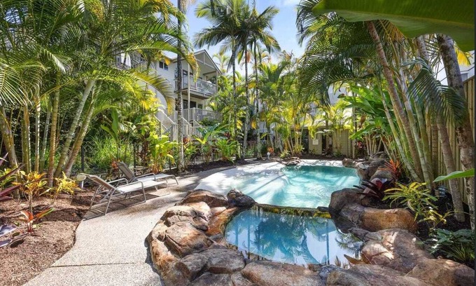 Noosaville Apartment | Noosa Outrigger Beach Resort