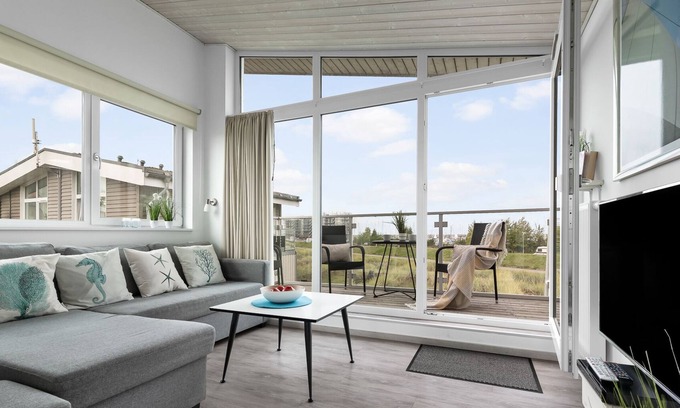 Wendtorfer Strand House | Nordlicht - good facilities, best sea view, large garden, whirlpool, bike port
