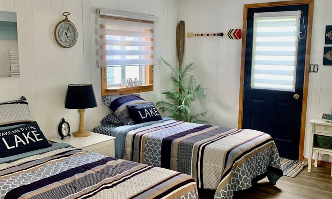 Manitoulin District Cabin | North Channel Bunkie