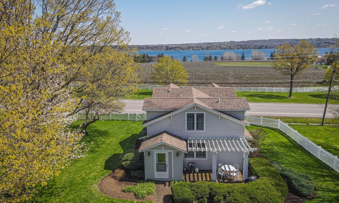 Skaneateles House | North Cottage at Hobbit Hollow Farm