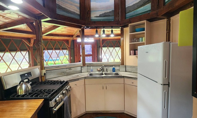 Mokuleia RV Rental | North Shore Rustic Country Lodge 2-Story Yurt By Beach Waialua Haleiwa Glamping