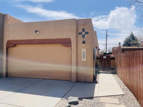 Albuquerque House | North Valley Southwest Gem